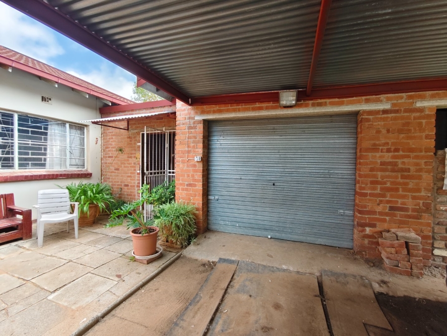 To Let 3 Bedroom Property for Rent in Wilgehof Free State